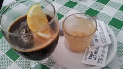 Ni horchata ni agua de Valencia: esta es la bebida típica cafetera poco conocida pero ideal para el calor