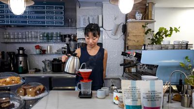 La RAE ha incorporado “barista” en su diccionario